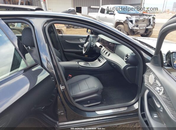 W1KZF8DB0NB097962 2022 MERCEDES-BENZ E-CLASS Gray Вид салону спереду