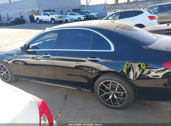 W1KZF8DB1NB027550 2022 MERCEDES-BENZ E-CLASS Черный Панорамный вид салона 360°