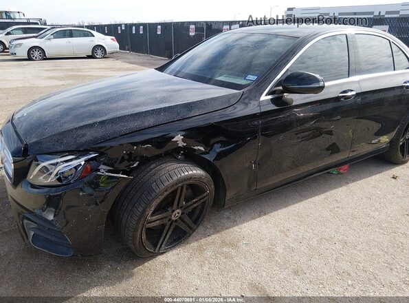 W1KZF8DB3LA834896 2020 MERCEDES-BENZ E-CLASS Черный Вид спереди