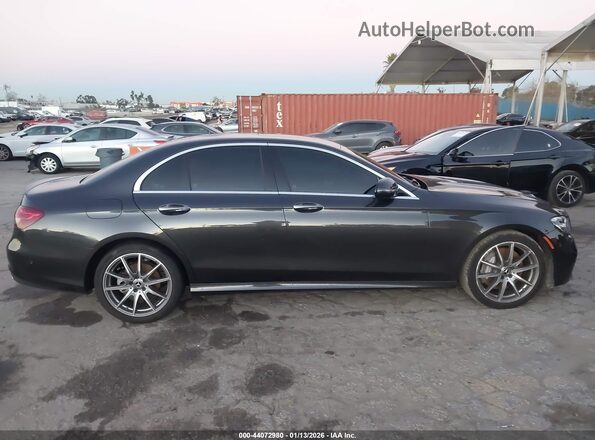 W1KZF8DB4NB095003 2022 MERCEDES-BENZ E-CLASS Black უკანა სალონის ხედი