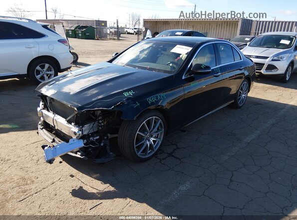 W1KZF8DB6NB090207 2022 MERCEDES-BENZ E-CLASS Черный Передняя левая четверть