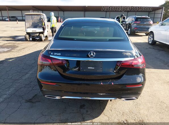 W1KZF8DB6NB090207 2022 MERCEDES-BENZ E-CLASS Черный 