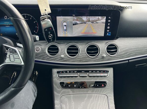 W1KZF8DB9MA873428 2021 MERCEDES-BENZ E Black Vista de los asientos traseros