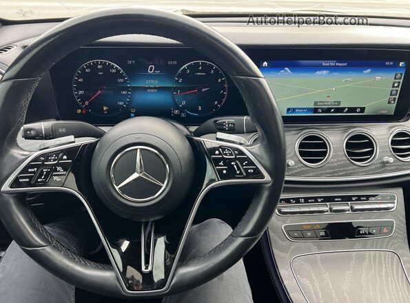 W1KZF8DB9MA873428 2021 MERCEDES-BENZ E Black Vista interior delantera