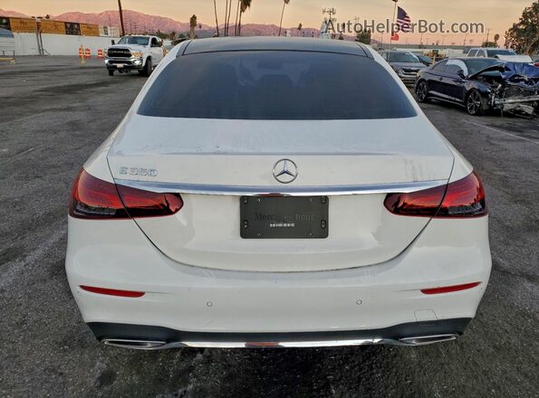 W1KZF8DBXMB004475 2021 MERCEDES-BENZ E White Вид ззаду