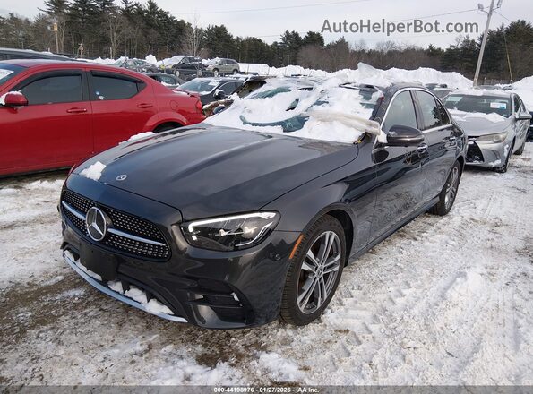 W1KZF8EB0PB189588 2023 MERCEDES-BENZ E-CLASS Black Przód lewy