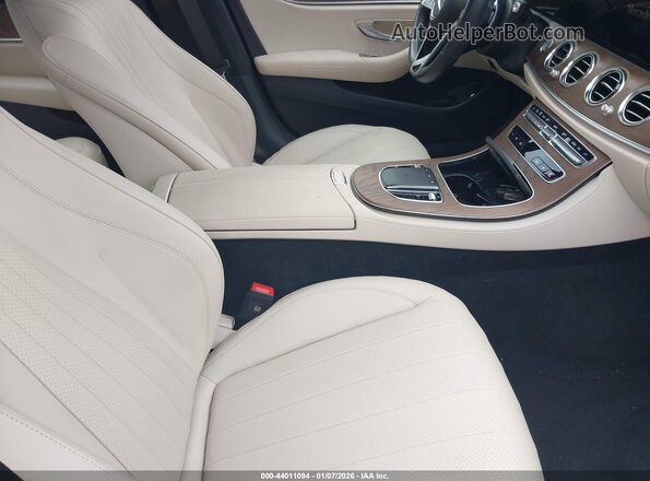 W1KZF8EB2PB185820 2023 MERCEDES-BENZ E-CLASS Белый Вид салона спереди