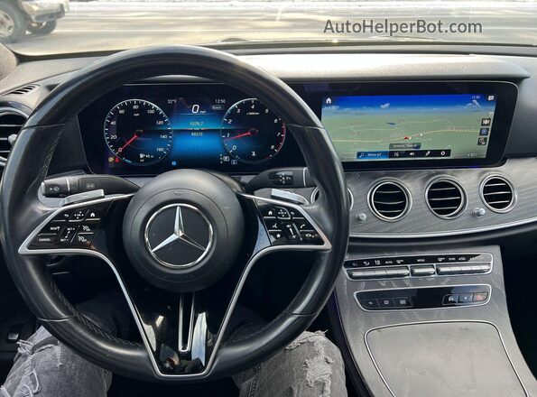 W1KZF8EB3MA920659 2021 MERCEDES-BENZ E Black Սալոնի դիմացի տեսք