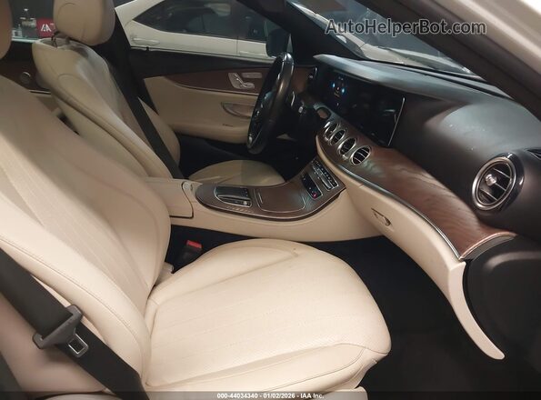 W1KZF8EB9MA892060 2021 MERCEDES-BENZ E-CLASS White Widok wnętrza z przodu