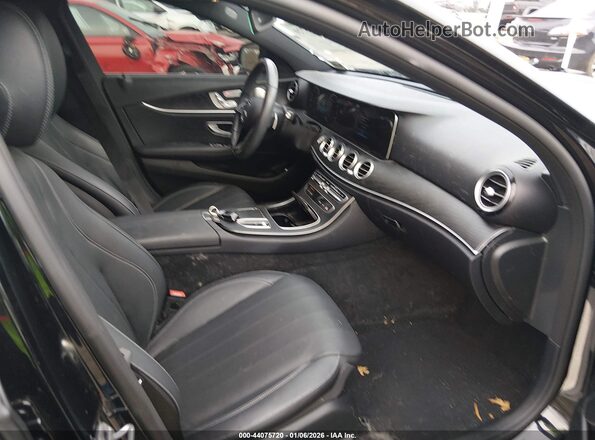W1KZF8EB9NB038231 2022 MERCEDES-BENZ E-CLASS Black Vista interior delantera