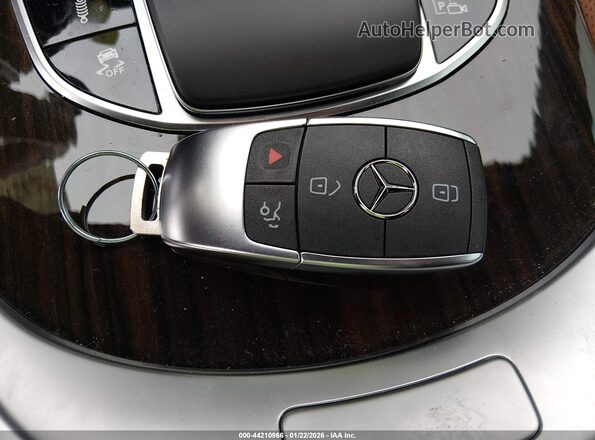 W1N0G6EB6LF794568 2020 MERCEDES-BENZ AMG GLC 43 White Առջևի վահանակի տեսք