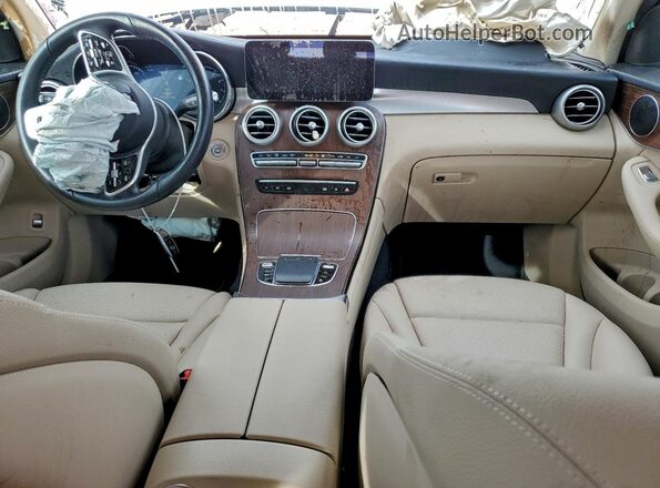 W1N0G8DB7LF830698 2020 MERCEDES-BENZ GLC-CLASS Белый Вид панели приборов