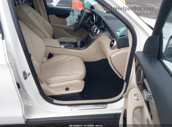 W1N0G8DB9NG090004 2022 MERCEDES-BENZ GLC 300 White Սալոնի դիմացի տեսք