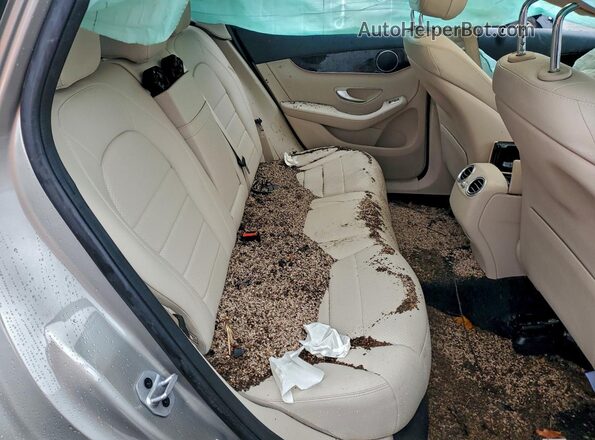 W1N0G8DB9NV398477 2022 MERCEDES-BENZ GLC-CLASS Beige Սալոնի հետևի տեսք