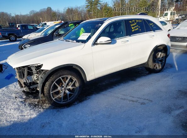 W1N0G8EB2MF874995 2021 MERCEDES-BENZ GLC 300 White წინა მარცხენა ხედი სამი მეოთხედიდან