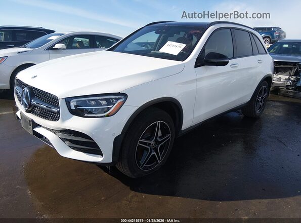W1N0G8EB2NV374679 2022 MERCEDES-BENZ GLC 300 White Передня ліва чверть