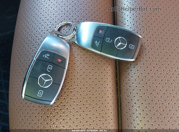 W1N0G8EB2NV374679 2022 MERCEDES-BENZ GLC 300 White Вид панелі приладів