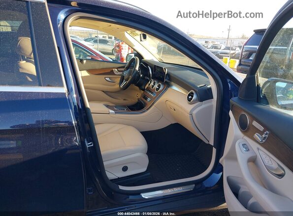 W1N0G8EB4NG040383 2022 MERCEDES-BENZ GLC 300 Dark Blue Widok wnętrza z przodu