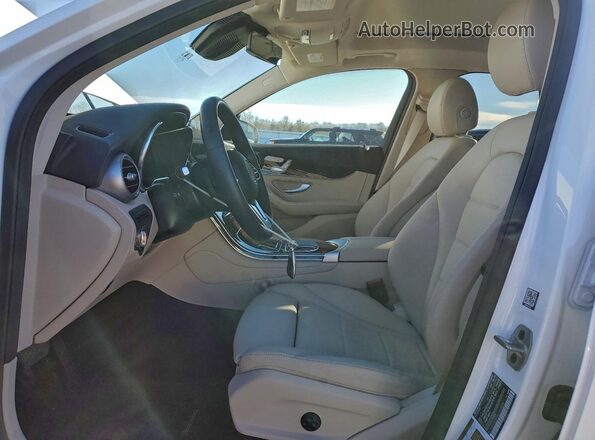 W1N0G8EB5NV391038 2022 MERCEDES-BENZ GLC-CLASS White Front interior view