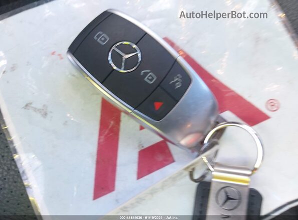 W1N0G8EB7LF852666 2020 MERCEDES-BENZ GLC 300 White 
