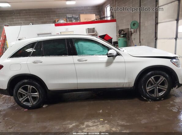 W1N0G8EBXNV380732 2022 MERCEDES-BENZ GLC 300 White Vista interior trasera