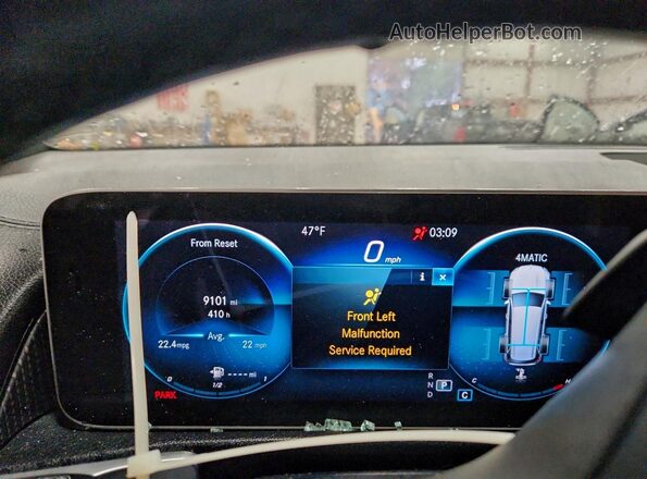 W1N4M4HB5LW055413 2020 MERCEDES-BENZ GLB-CLASS Red Instrument cluster view