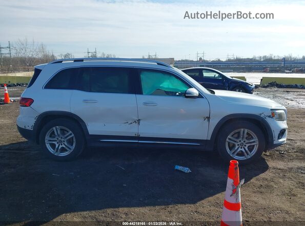 W1N4M4HB8MW092134 2021 MERCEDES-BENZ GLB-CLASS White Widok wnętrza z tyłu