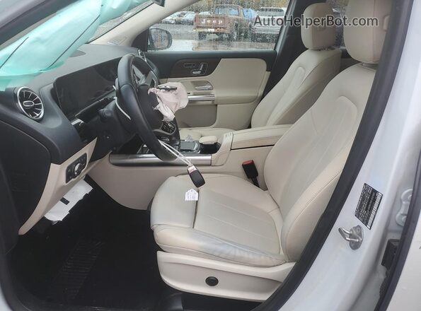 W1N4N4HB3MJ200654 2021 MERCEDES-BENZ GLA Белый Вид салона спереди