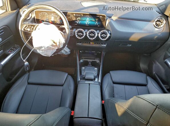 W1N4N4HB7MJ278077 2021 MERCEDES-BENZ GLA White Vista del salpicadero