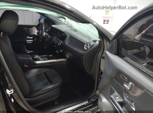 W1N4N4HB9MJ192088 2021 MERCEDES-BENZ GLA 250 Black წინა სალონის ხედი