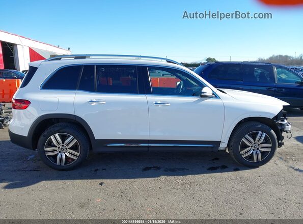 W1N9M0CB3RN108906 2024 MERCEDES-BENZ EQB 250 SUV White Widok wnętrza 360 stopni