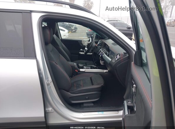 W1N9M0CB9PN034209 2023 MERCEDES-BENZ EQB 250 SUV Silver Вид салону спереду