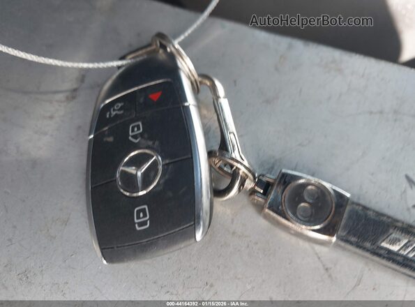 W1N9M0CBXRN093014 2024 MERCEDES-BENZ EQB 250 SUV White Вид панелі приладів