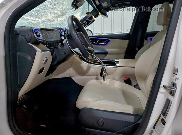 W1NKM4HB2PU016660 2023 MERCEDES-BENZ GLC-CLASS White Вид салону спереду