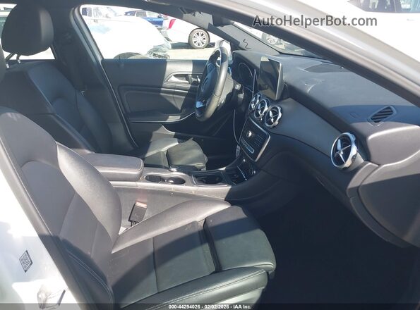 W1NTG4EB0LU031247 2020 MERCEDES-BENZ GLA 250 White 
