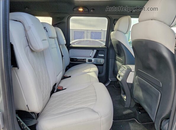 W1NWH5AB7SX026307 2025 MERCEDES-BENZ G-CLASS Gray Widok wnętrza z tyłu