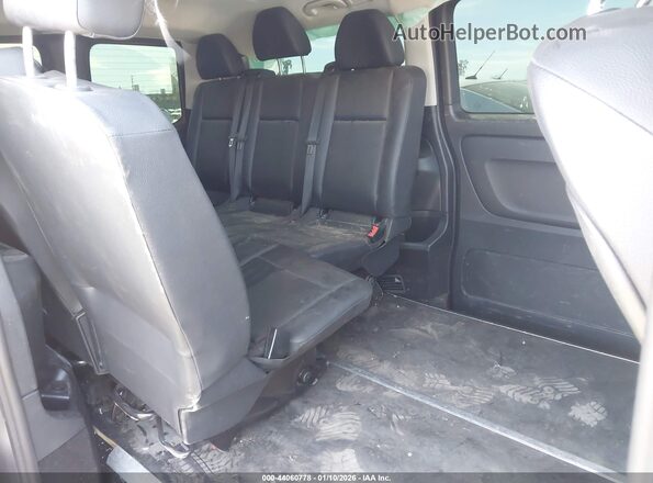 W1WV0FEY0P4330073 2023 MERCEDES-BENZ METRIS Gray VIN կոդի պիտակի տեսք
