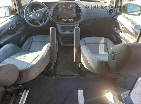 W1WV0FEY5P4283087 2023 MERCEDES-BENZ METRIS White Вид панелі приладів