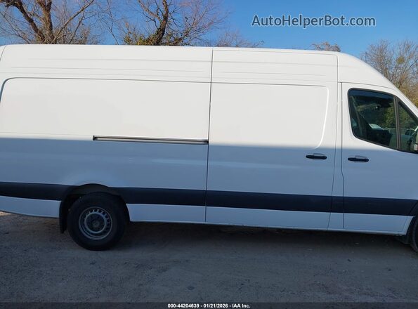W1Y4KCHY6ST201616 2025 MERCEDES-BENZ SPRINTER White Rear interior view