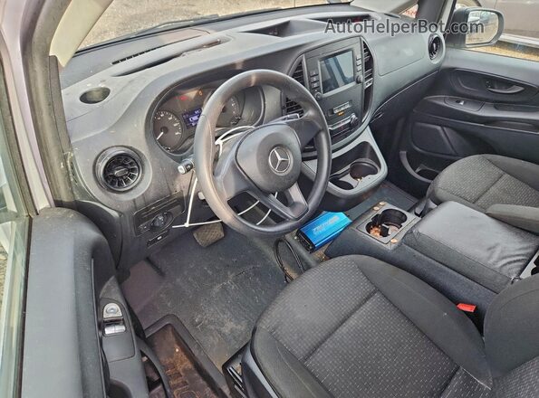 W1YV0BEY9M3863444 2021 MERCEDES-BENZ METRIS White Առջևի վահանակի տեսք