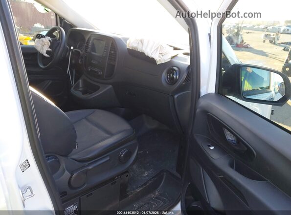 W1YV0CEY0P4314638 2023 MERCEDES-BENZ METRIS White Սալոնի դիմացի տեսք