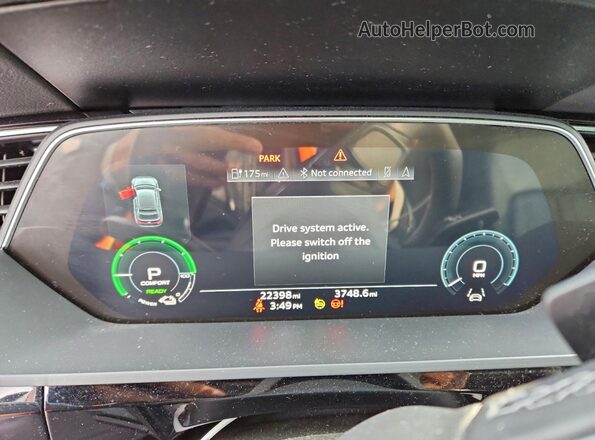 WA11AAGE0NB044353 2022 AUDI E-TRON White Instrument cluster view