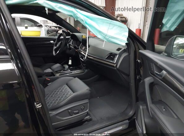 WA124AFY1S2015737 2025 AUDI SQ5 Black Սալոնի դիմացի տեսք