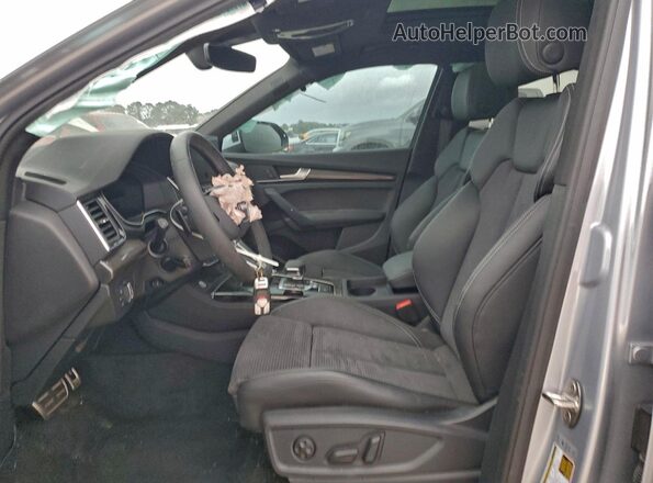 WA124AFY3S2058007 2025 AUDI SQ5 Silver Սալոնի դիմացի տեսք