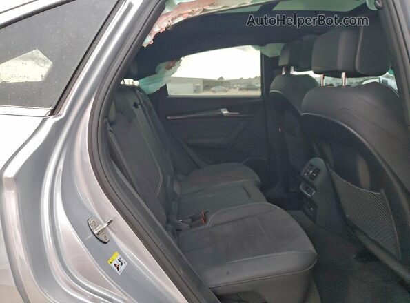 WA124AFY3S2058007 2025 AUDI SQ5 Silver Սալոնի հետևի տեսք