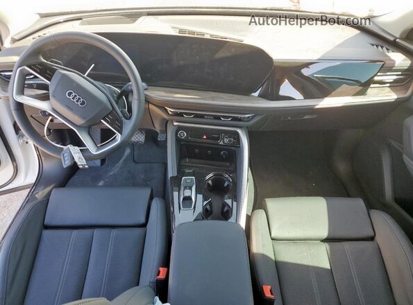 WA12AAGU1S2018089 2025 AUDI Q5 Белый Вид панели приборов