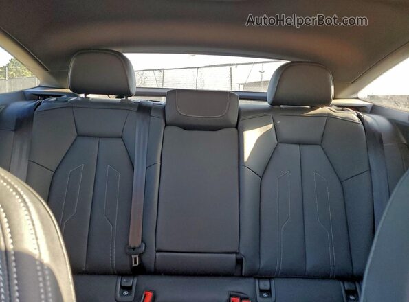WA132BFZ9PP070973 2023 AUDI Q4 Gray Widok tylnych siedzeń