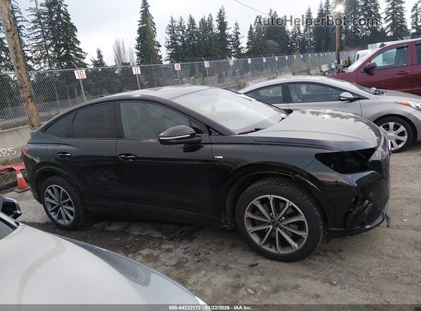 WA132BFZXNP016563 2022 AUDI Q4 Black სალონის 360-გრადუსიანი ხედი