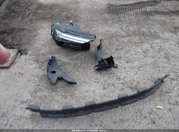WA132BFZXNP016563 2022 AUDI Q4 Black ხელსაწყოთა პანელის ხედი