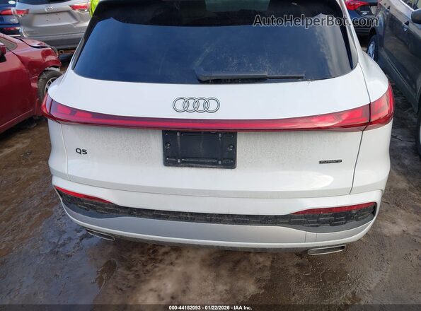 WA13AAGU7S2070427 2025 AUDI ALL White 